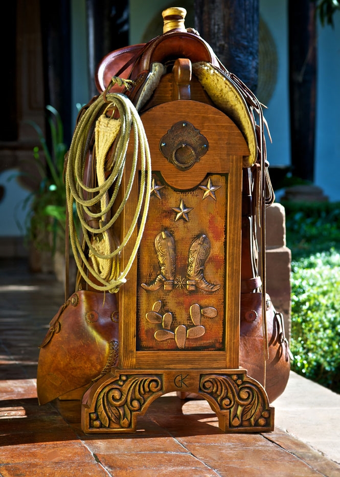saddle stand