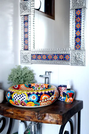 interiores con arte mexicano